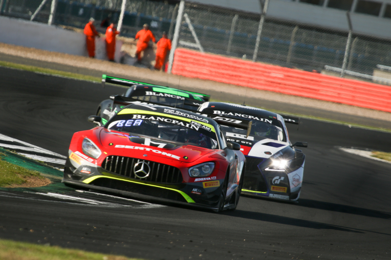 Illustration for article titled Blancpain GT Photos from Silverstone